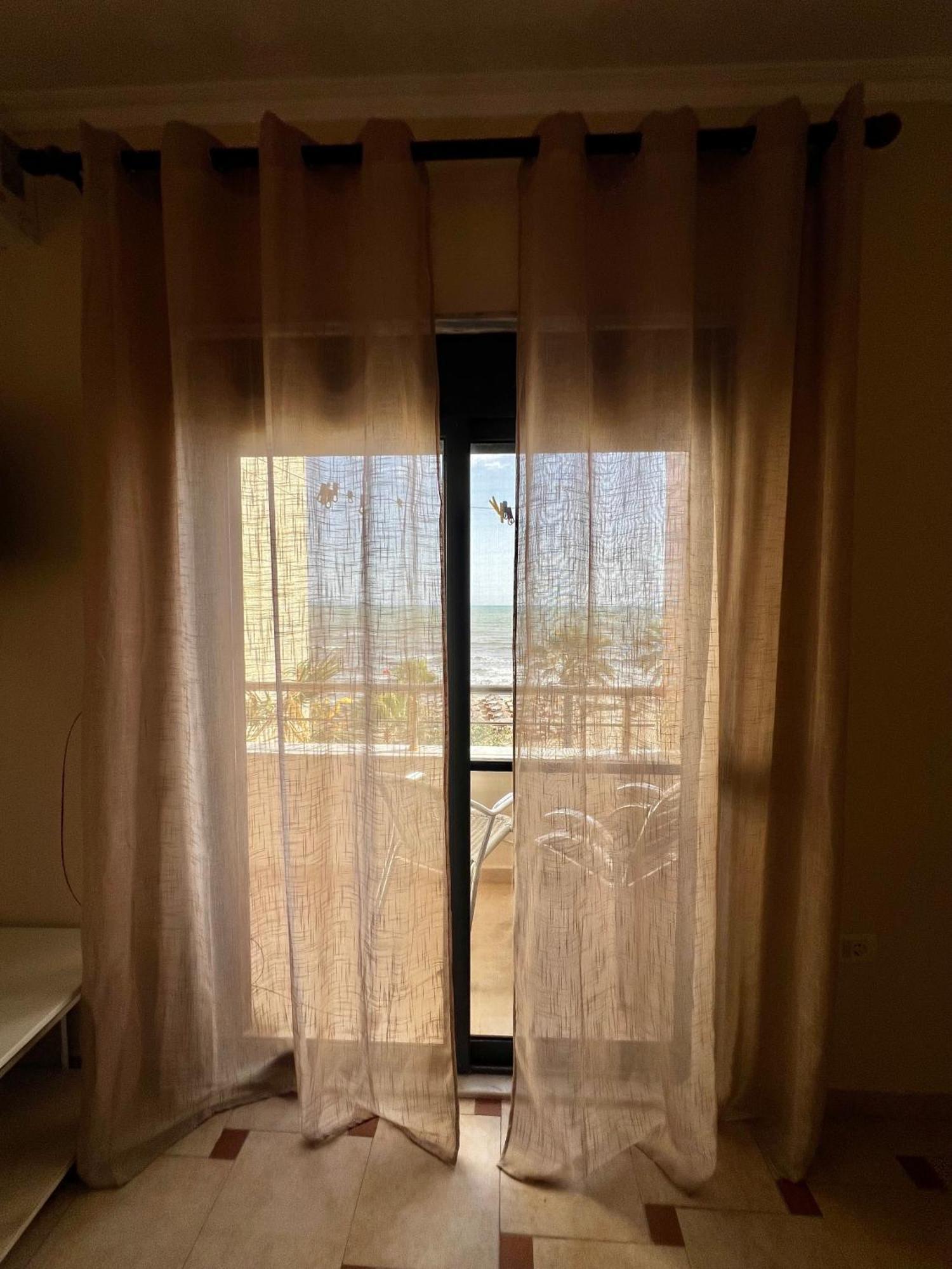 Beachfront Sea View Cozy 402 Apartament